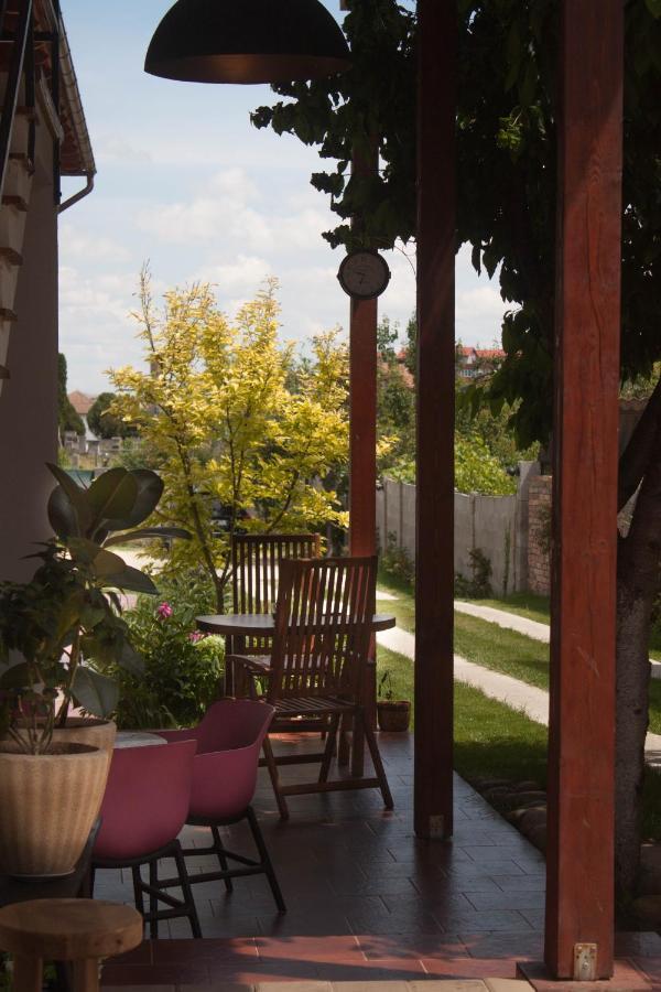 Elma Guesthouse Алба Юлия Екстериор снимка